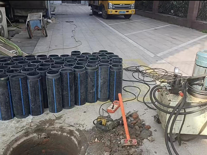 德安PE置换管厂家 DN315置换管 非开挖管短管置换